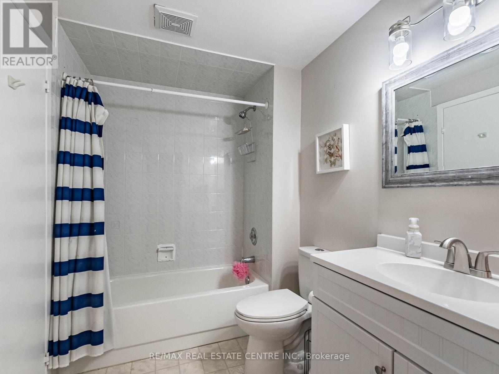 678 Harrison Road, Milton, Ontario  L9T 4S9 - Photo 26 - W12424271