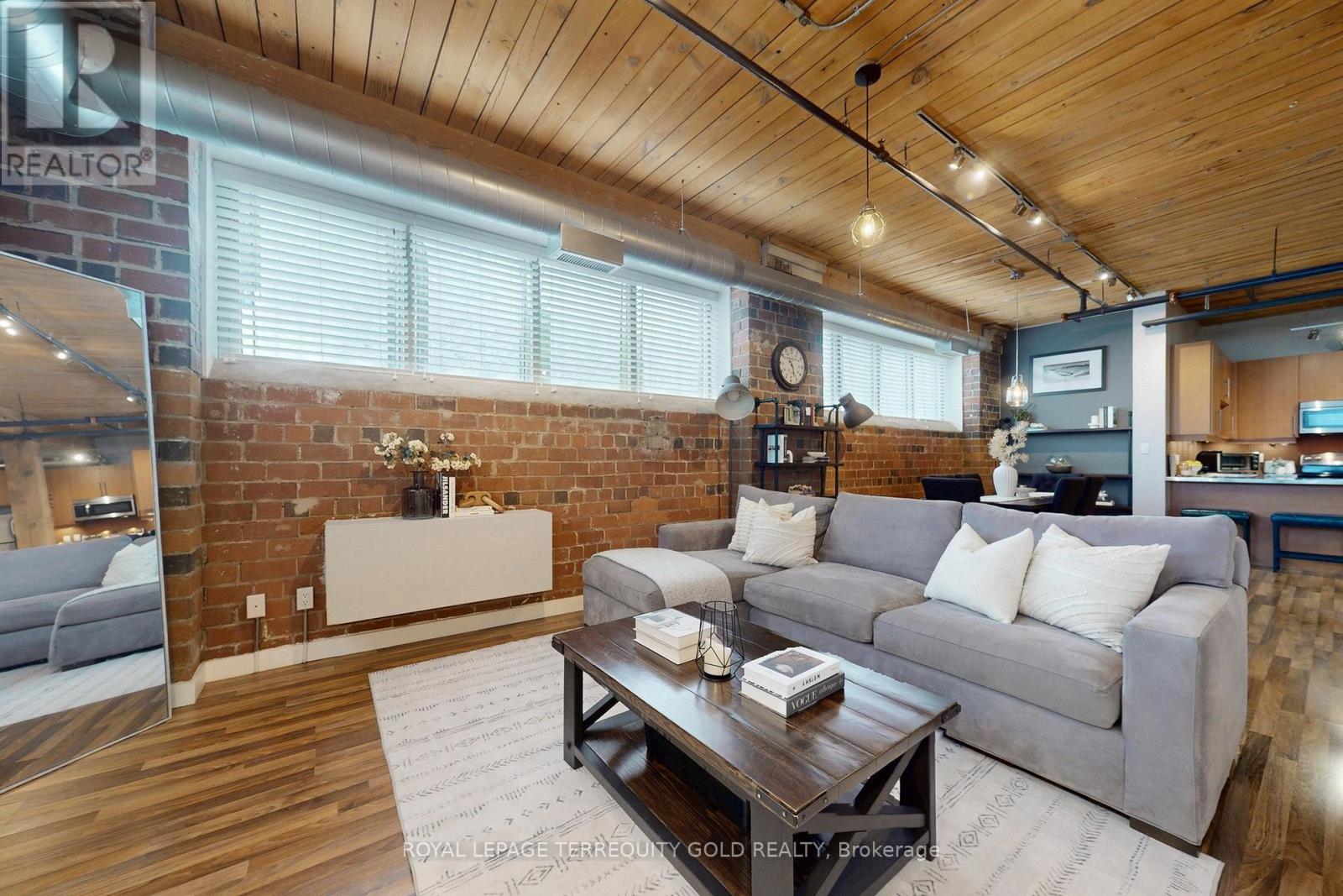 107 - 2154 Dundas Street W, Toronto, Ontario  M6R 1X3 - Photo 11 - W12426608