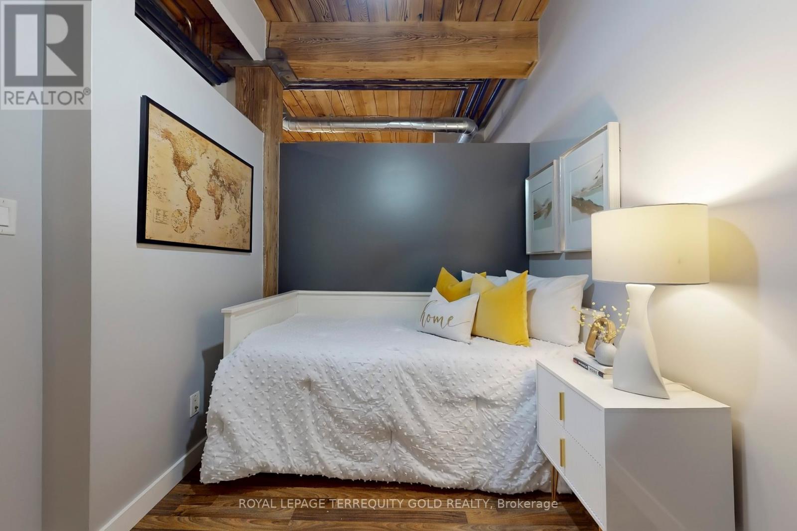 107 - 2154 Dundas Street W, Toronto, Ontario  M6R 1X3 - Photo 34 - W12426608