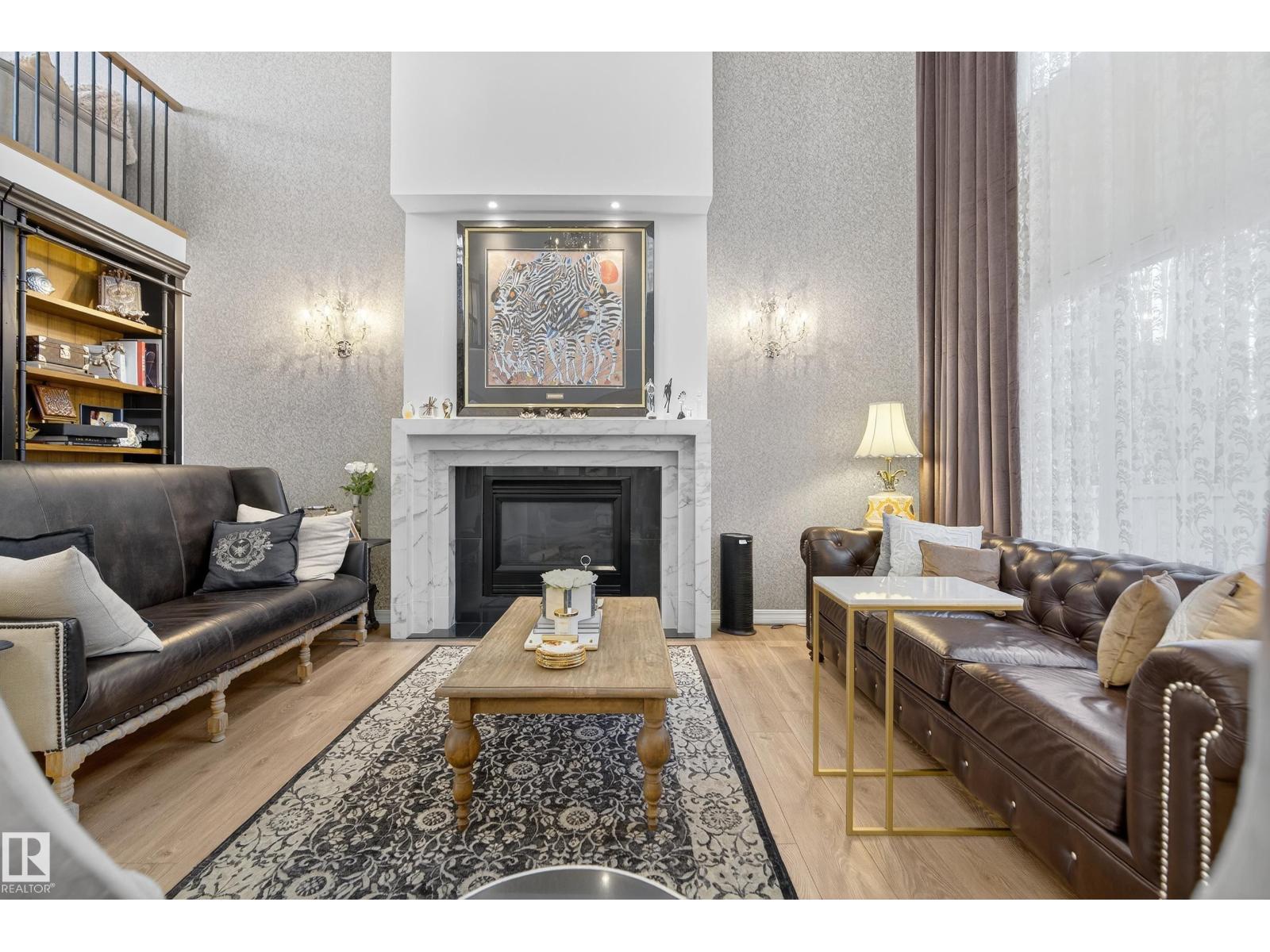 Property at 37 LEONARD DR image 2