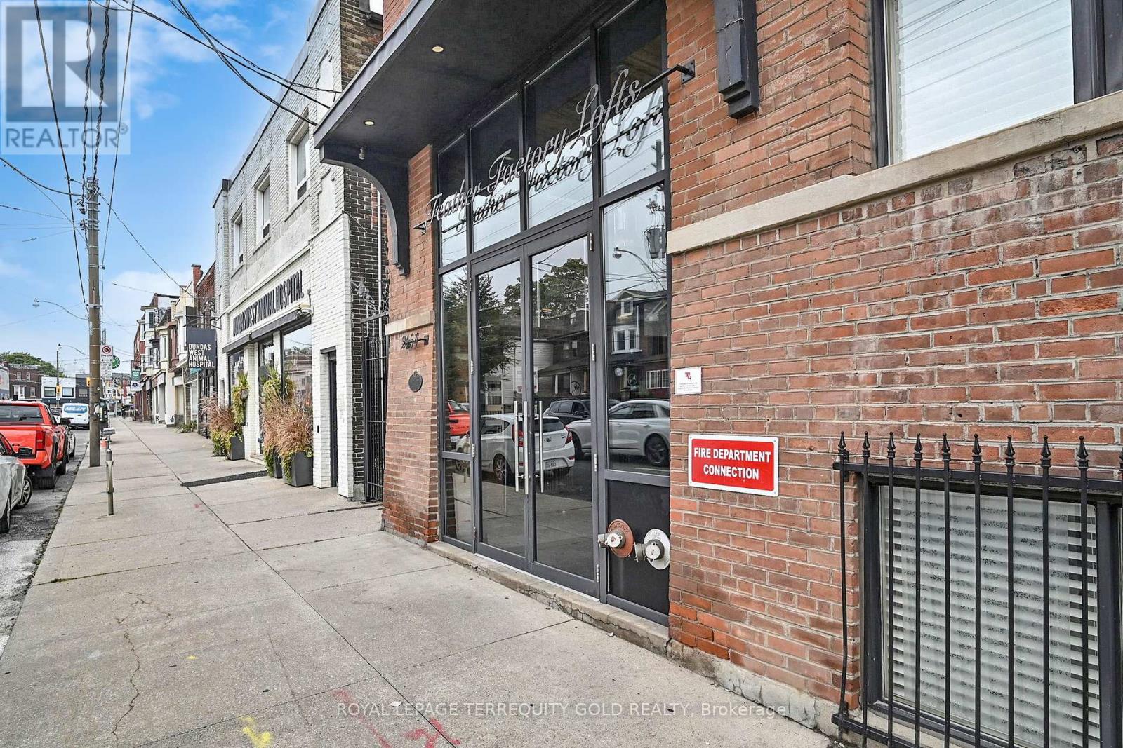 107 - 2154 Dundas Street W, Toronto, Ontario  M6R 1X3 - Photo 4 - W12426608