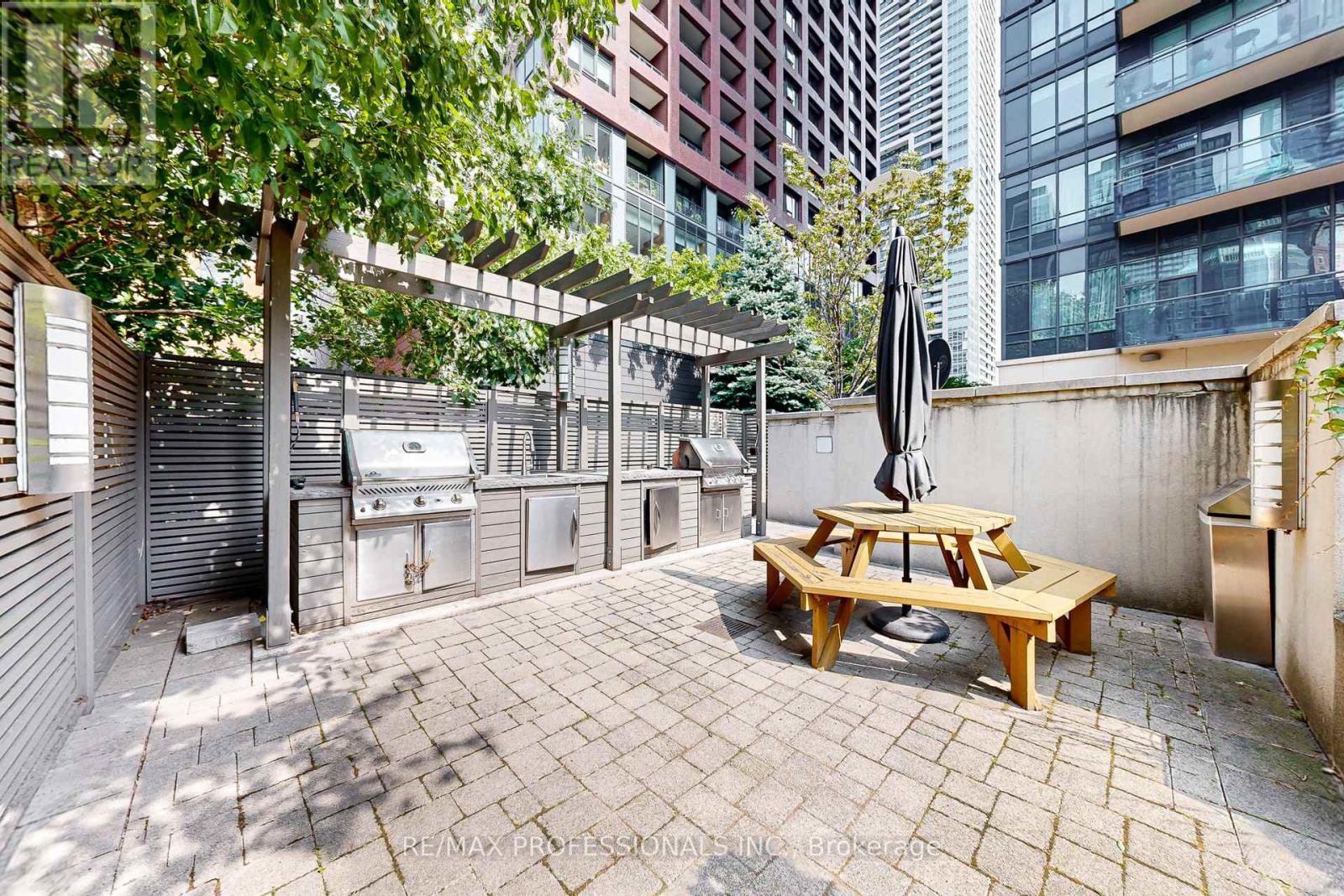 1601 - 28 Linden Street, Toronto, Ontario  M4Y 0A4 - Photo 28 - C12389629