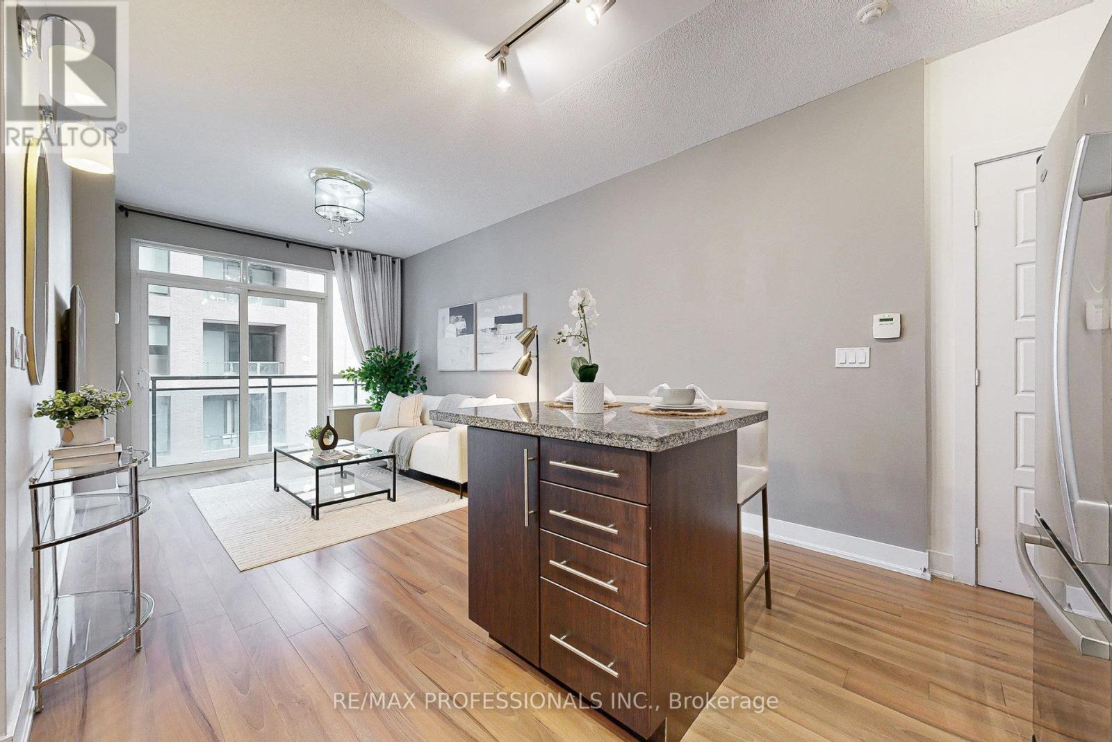 1601 - 28 Linden Street, Toronto, Ontario  M4Y 0A4 - Photo 3 - C12389629