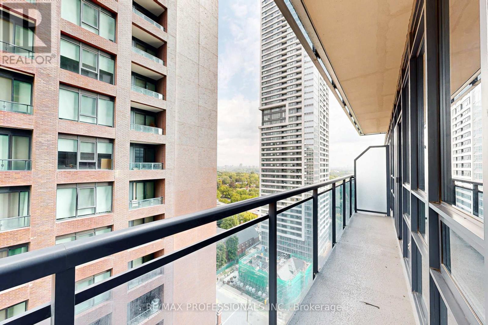 1601 - 28 Linden Street, Toronto, Ontario  M4Y 0A4 - Photo 14 - C12389629