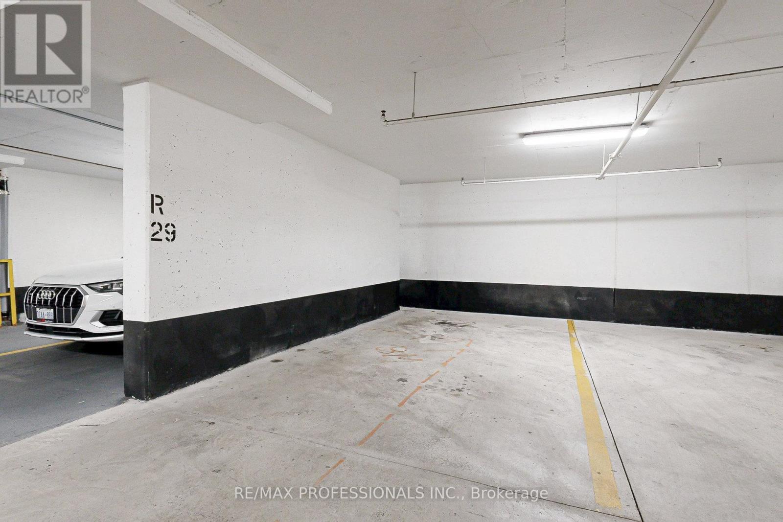 1601 - 28 Linden Street, Toronto, Ontario  M4Y 0A4 - Photo 16 - C12389629
