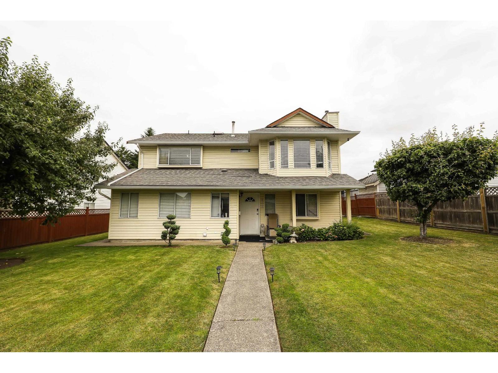 14115 88th Avenue, Surrey, British Columbia  V3W 3L5 - Photo 2 - R3052130