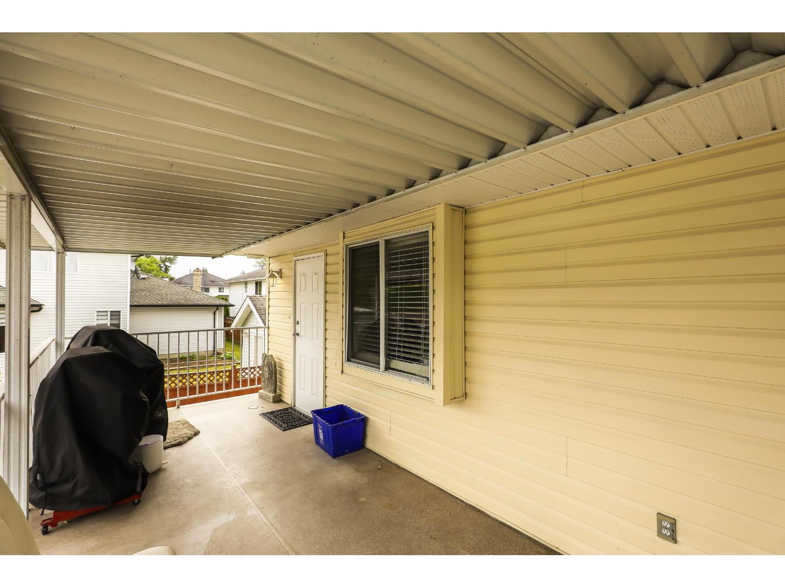 14115 88th Avenue, Surrey, British Columbia  V3W 3L5 - Photo 40 - R3052130