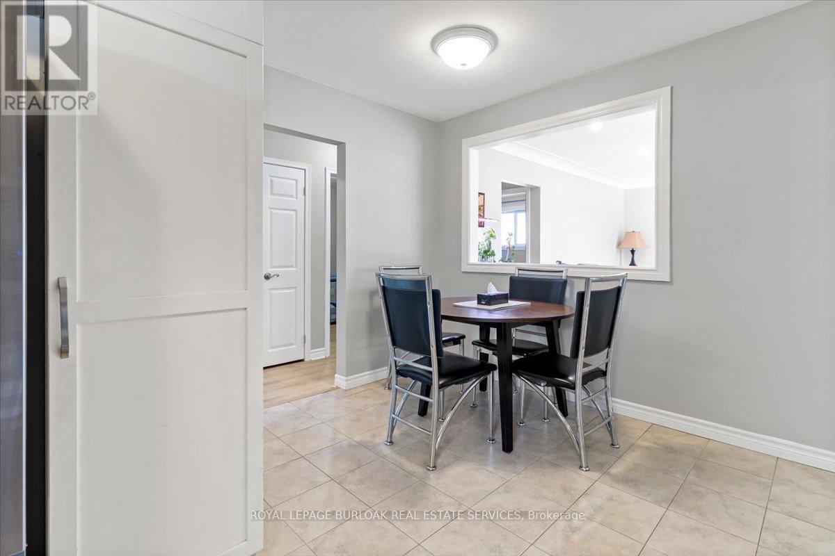 Main - 161 Hoover Crescent, Hamilton, Ontario  L9A 3H2 - Photo 13 - X12426726