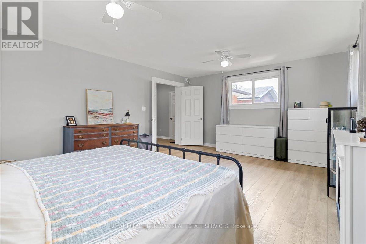 Main - 161 Hoover Crescent, Hamilton, Ontario  L9A 3H2 - Photo 20 - X12426726
