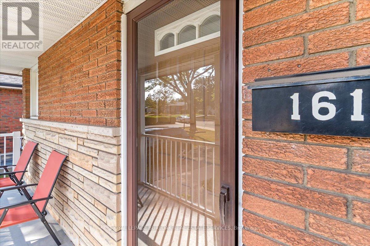Main - 161 Hoover Crescent, Hamilton, Ontario  L9A 3H2 - Photo 5 - X12426726
