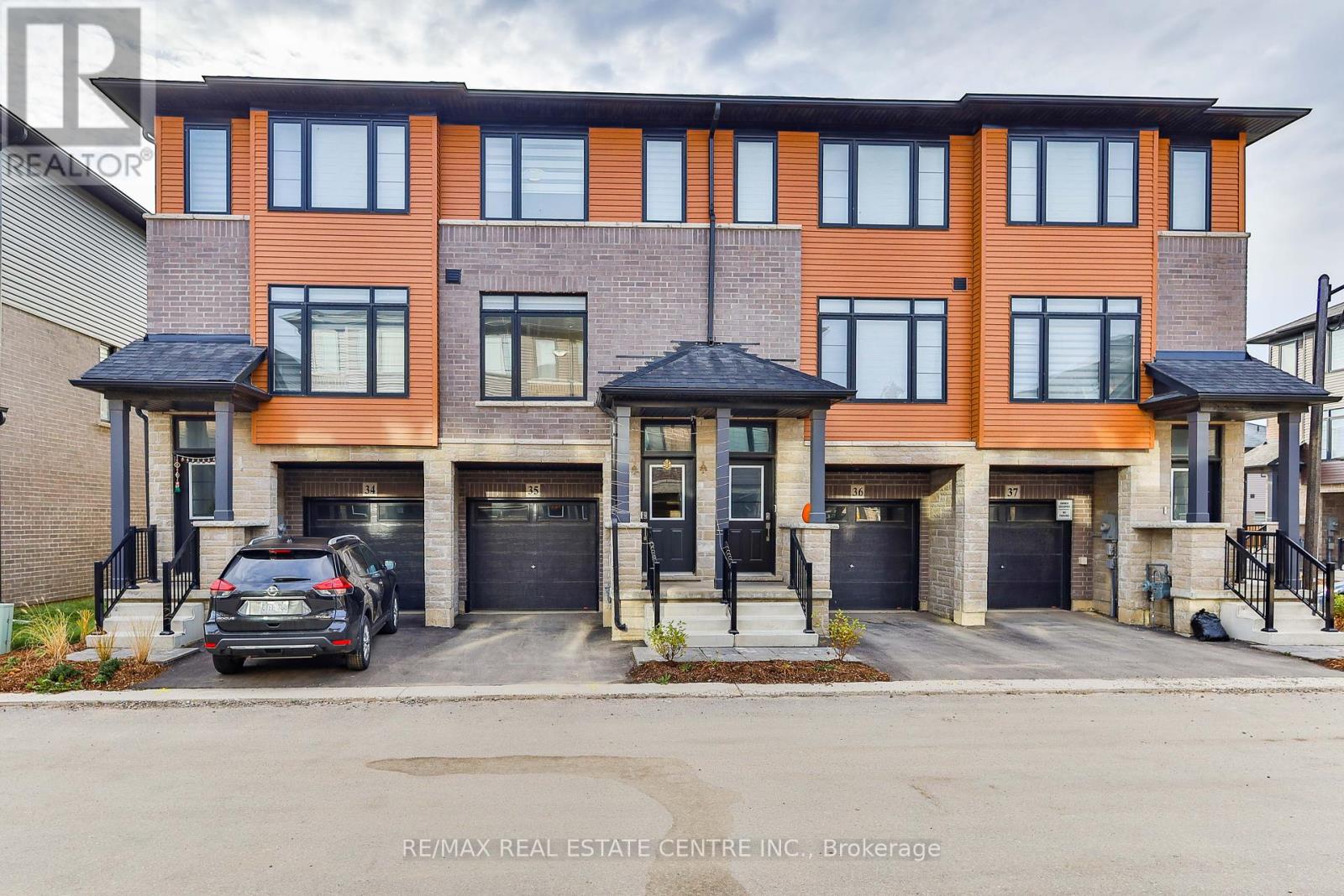 35 - 461 BLACKBURN DRIVE, Brantford, Ontario