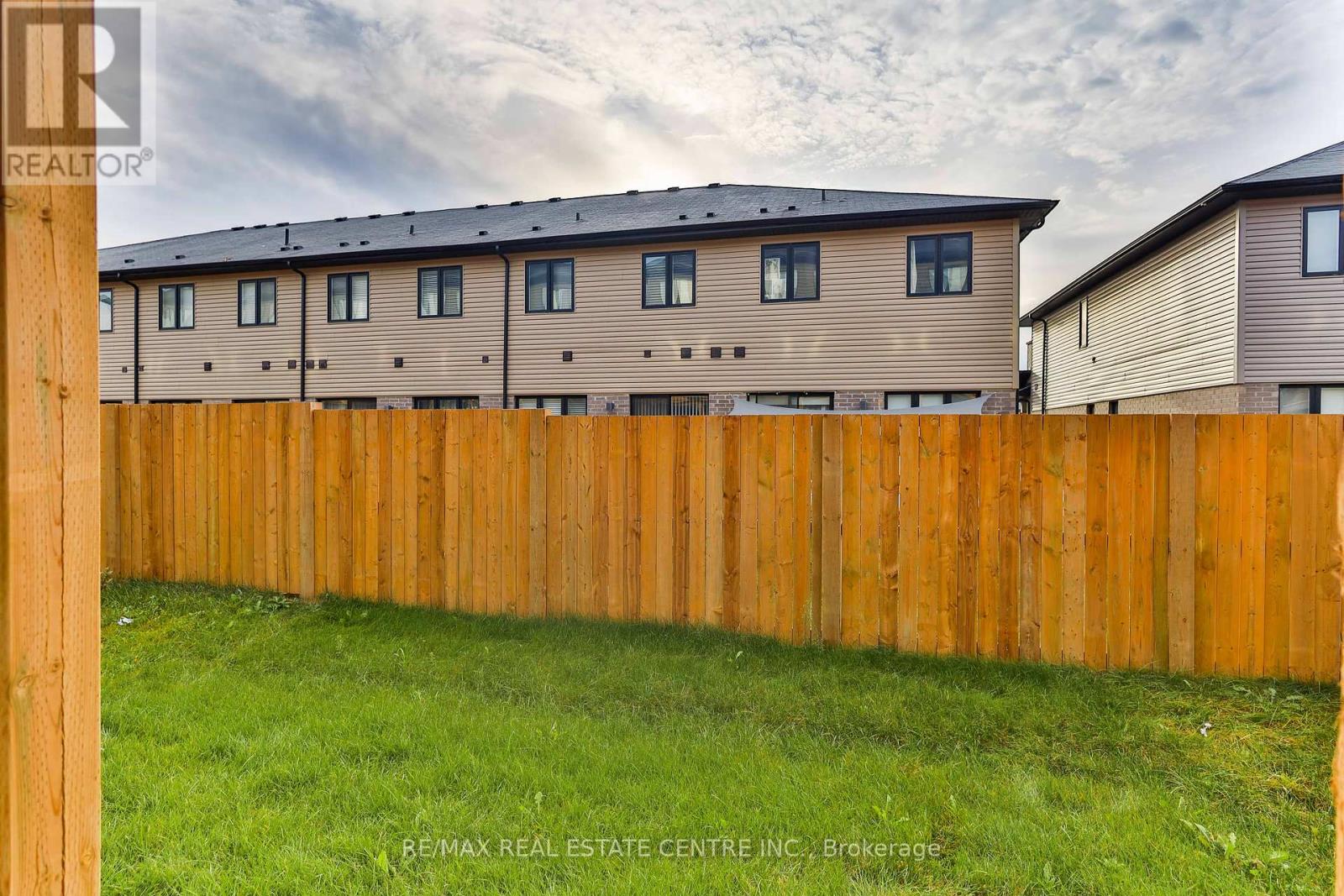35 - 461 Blackburn Drive, Brantford, Ontario  N3T 0W9 - Photo 39 - X12426747