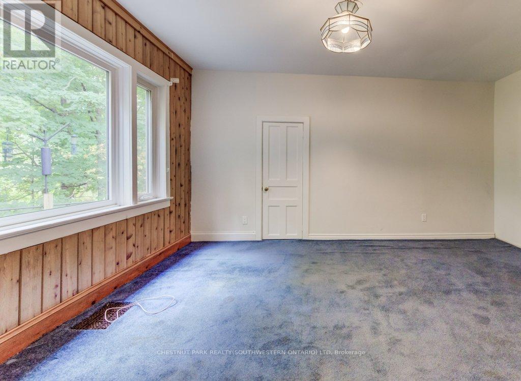 177 Piper Street, North Dumfries, Ontario  N0B 1E0 - Photo 24 - X12426750