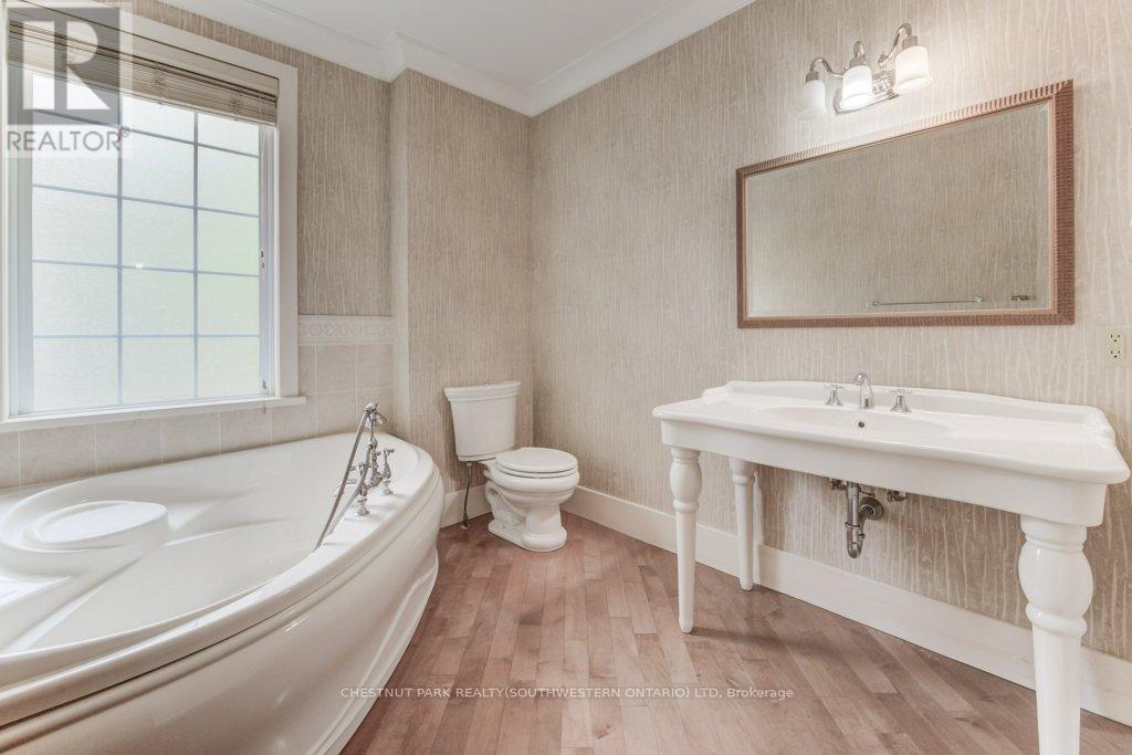 177 Piper Street, North Dumfries, Ontario  N0B 1E0 - Photo 27 - X12426750