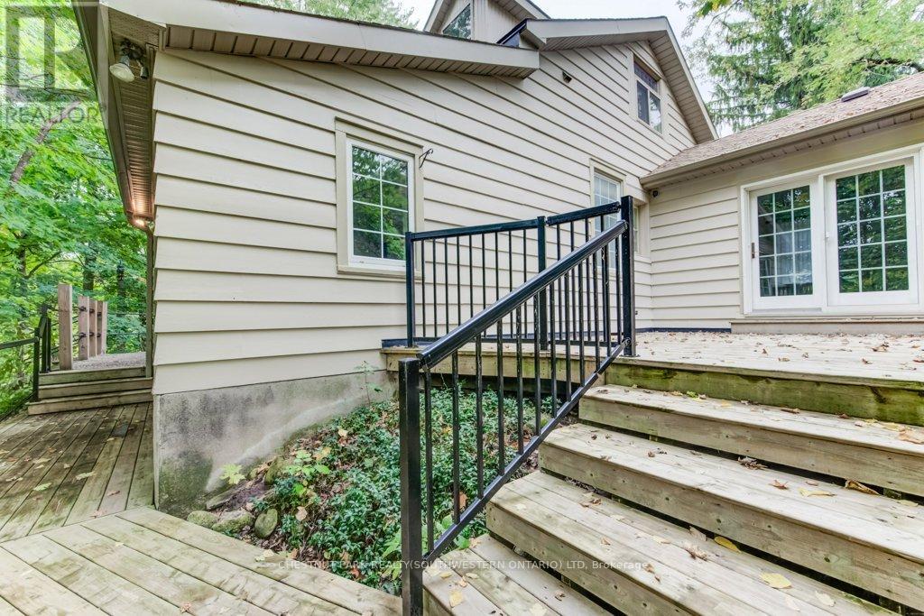 177 Piper Street, North Dumfries, Ontario  N0B 1E0 - Photo 43 - X12426750