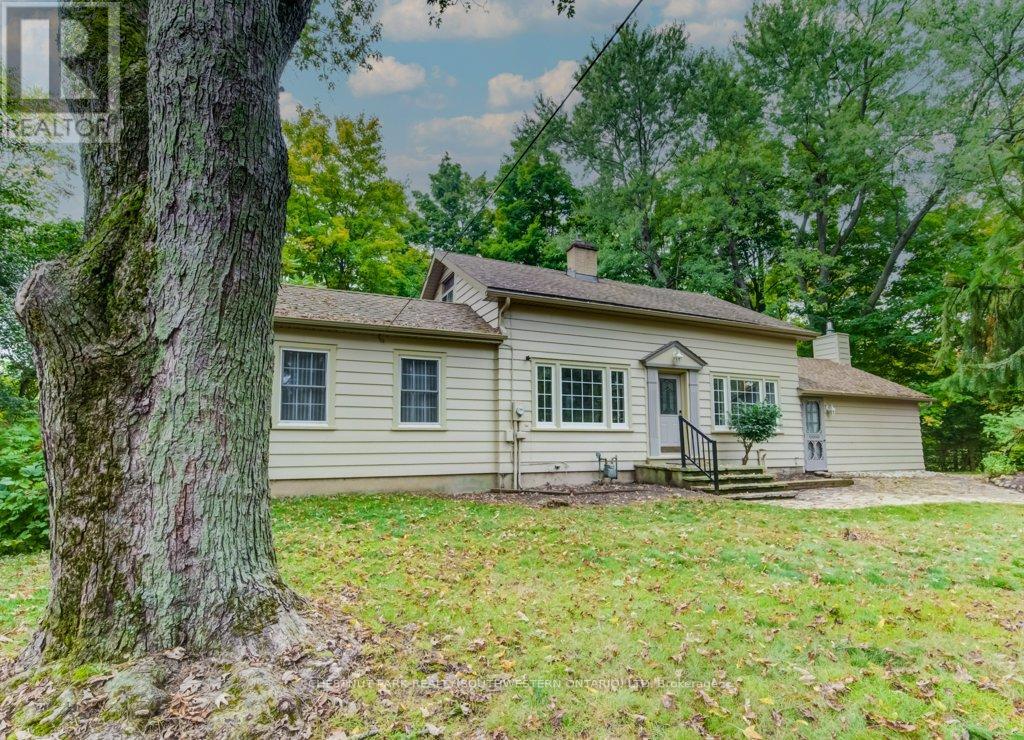 177 Piper Street, North Dumfries, Ontario  N0B 1E0 - Photo 5 - X12426750