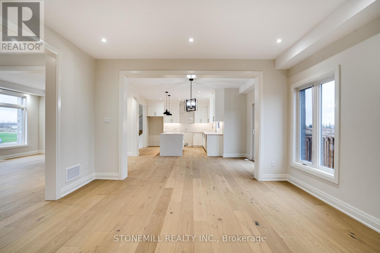 239 Midland Place, Welland, Ontario  L3B 0H4 - Photo 15 - X12426802