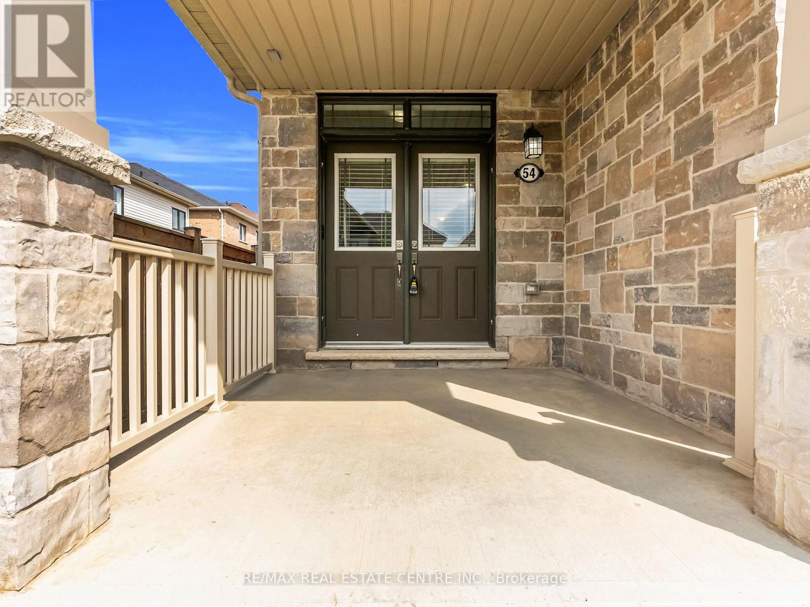 54 Larry Crescent, Haldimand, Ontario  N3W 0B3 - Photo 12 - X12426805