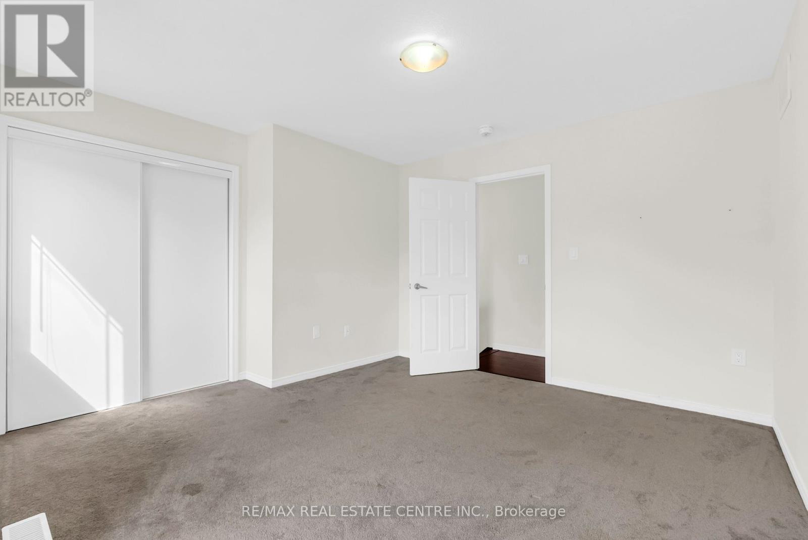 54 Larry Crescent, Haldimand, Ontario  N3W 0B3 - Photo 36 - X12426805