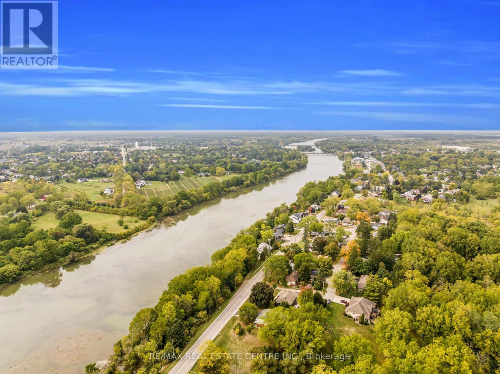 54 Larry Crescent, Haldimand, Ontario  N3W 0B3 - Photo 49 - X12426805