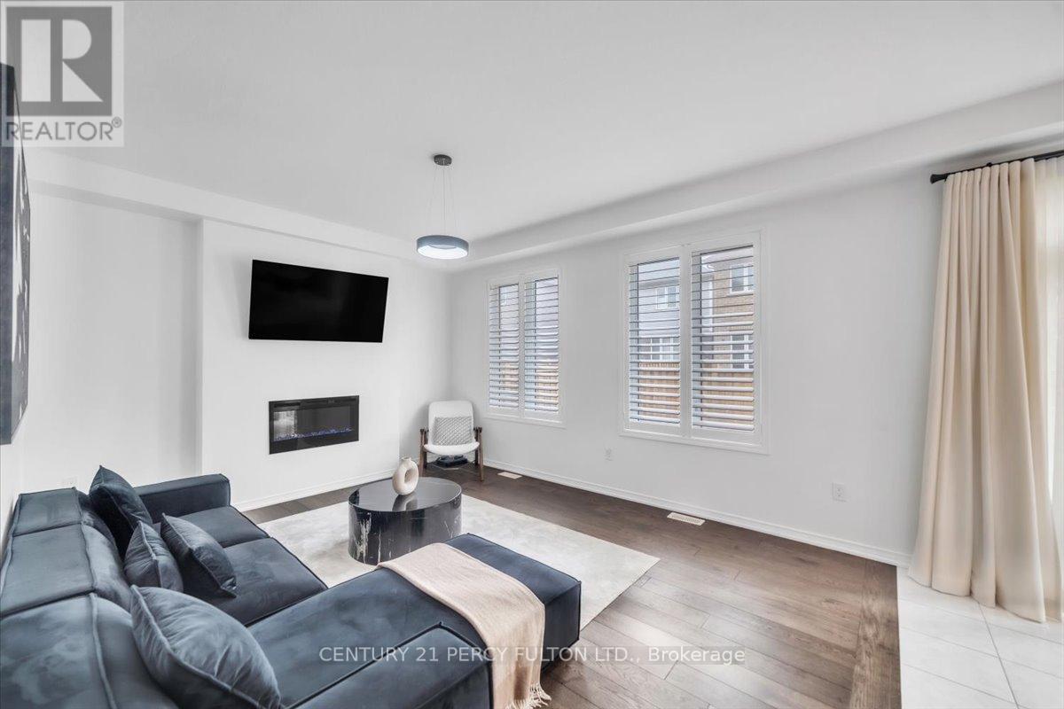 78 Cooke Avenue, Brantford, Ontario  N3T 0S1 - Photo 9 - X12426807