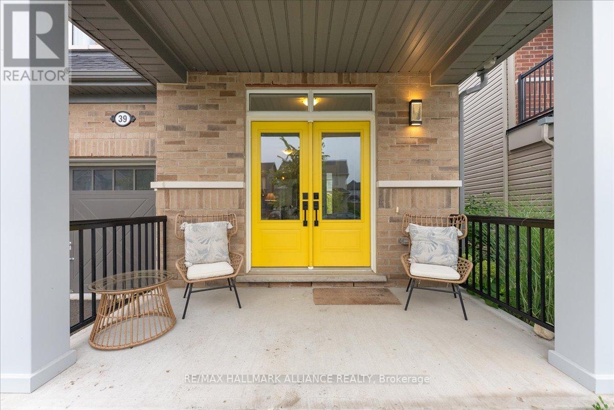 39 Kay Crescent, Centre Wellington (Fergus), Ontario  N1M 0A4 - Photo 4 - X12426821