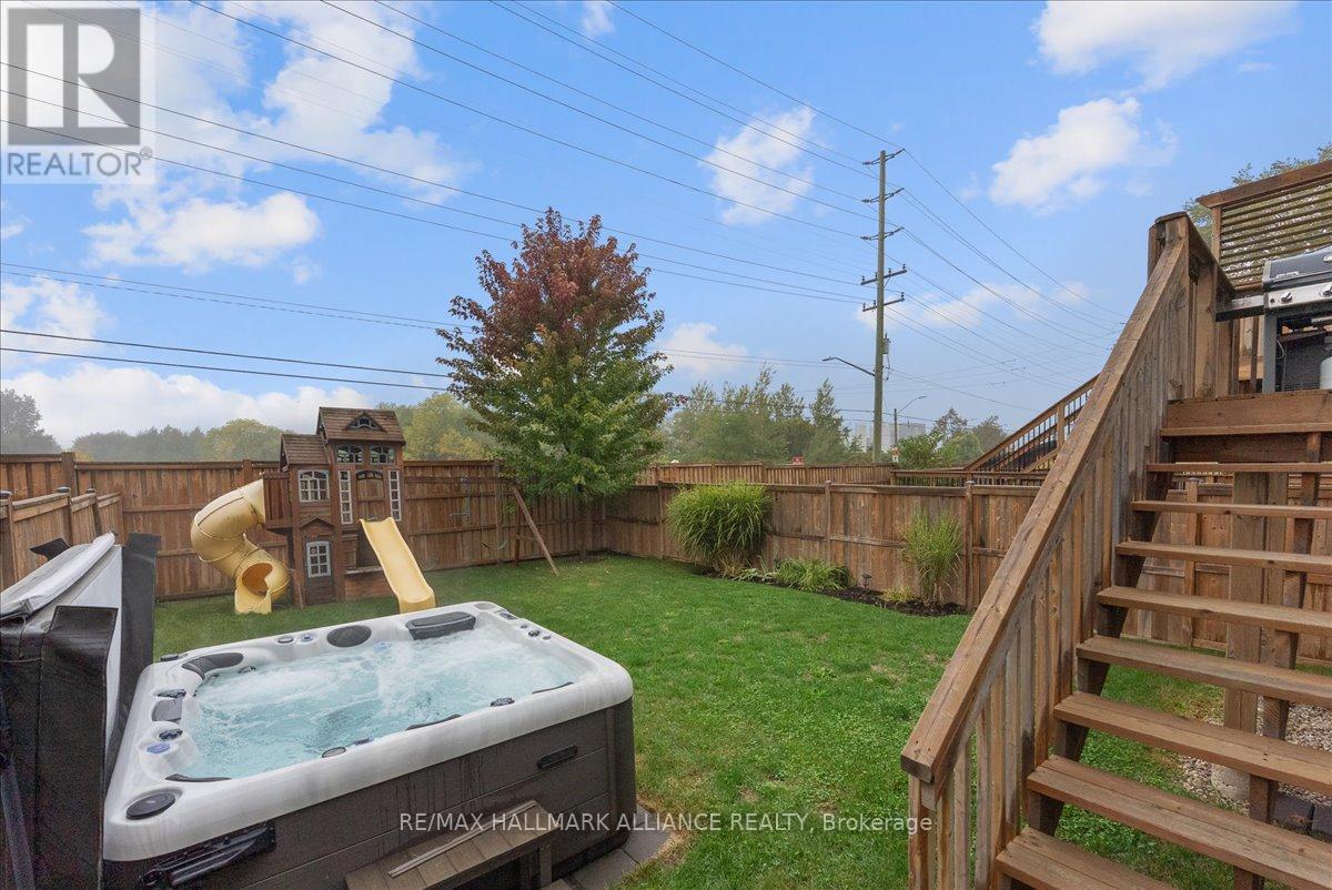 39 Kay Crescent, Centre Wellington (Fergus), Ontario  N1M 0A4 - Photo 40 - X12426821