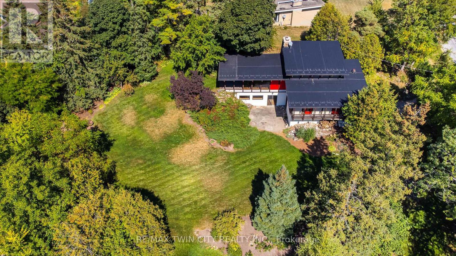 121 Grand Hill Drive, Kitchener, Ontario  N2P 2E2 - Photo 1 - X12426833
