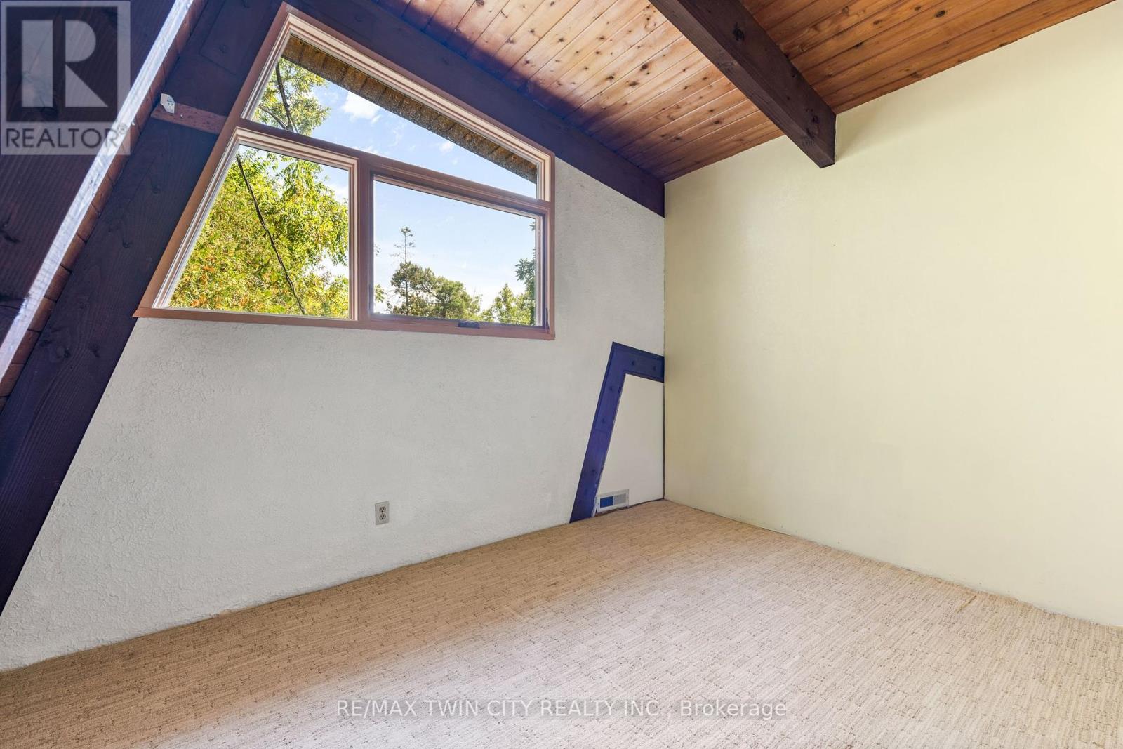 121 Grand Hill Drive, Kitchener, Ontario  N2P 2E2 - Photo 31 - X12426833