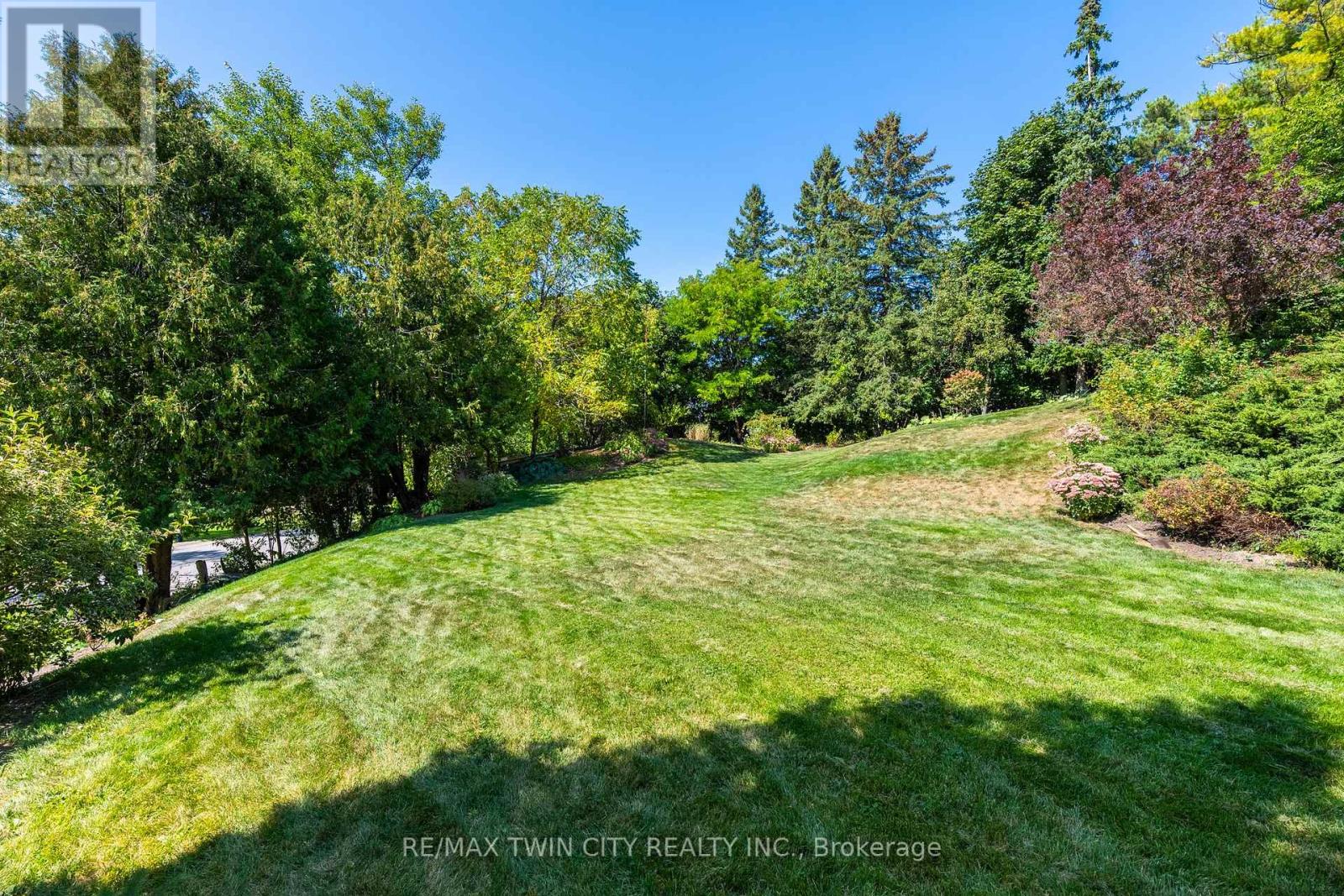 121 Grand Hill Drive, Kitchener, Ontario  N2P 2E2 - Photo 41 - X12426833