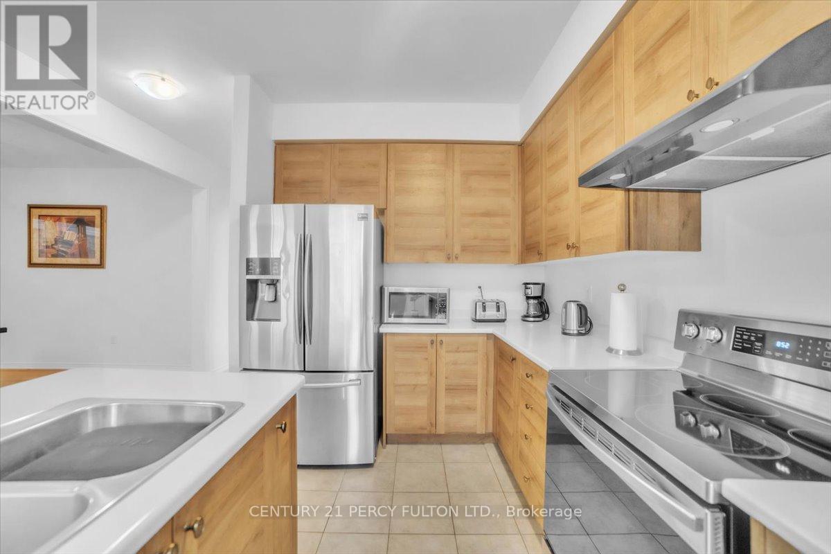 80 Cooke Avenue, Brantford, Ontario  N3T 0S1 - Photo 5 - X12426849
