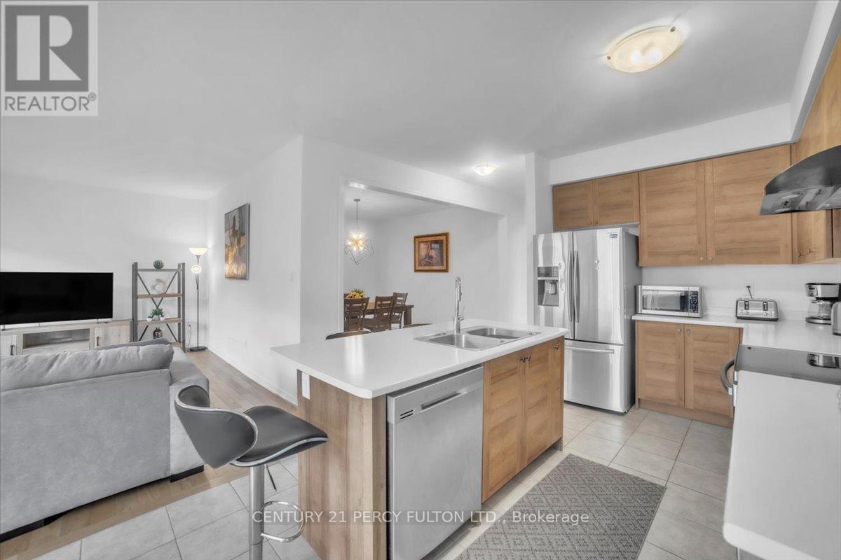 80 Cooke Avenue, Brantford, Ontario  N3T 0S1 - Photo 6 - X12426849