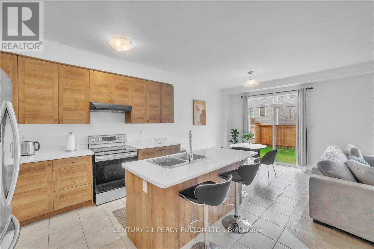 80 Cooke Avenue, Brantford, Ontario  N3T 0S1 - Photo 8 - X12426849