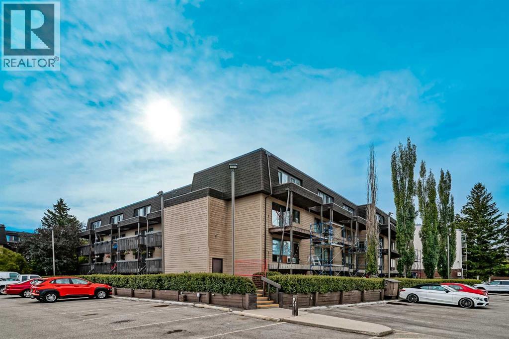 72, 3519 49 Street NW, Calgary, Alberta