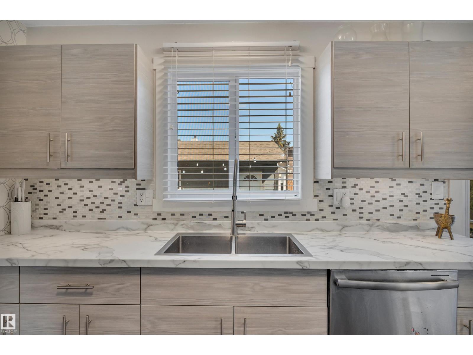 18008 75 Av Nw, Edmonton, Alberta  T5T 2H2 - Photo 11 - E4459470