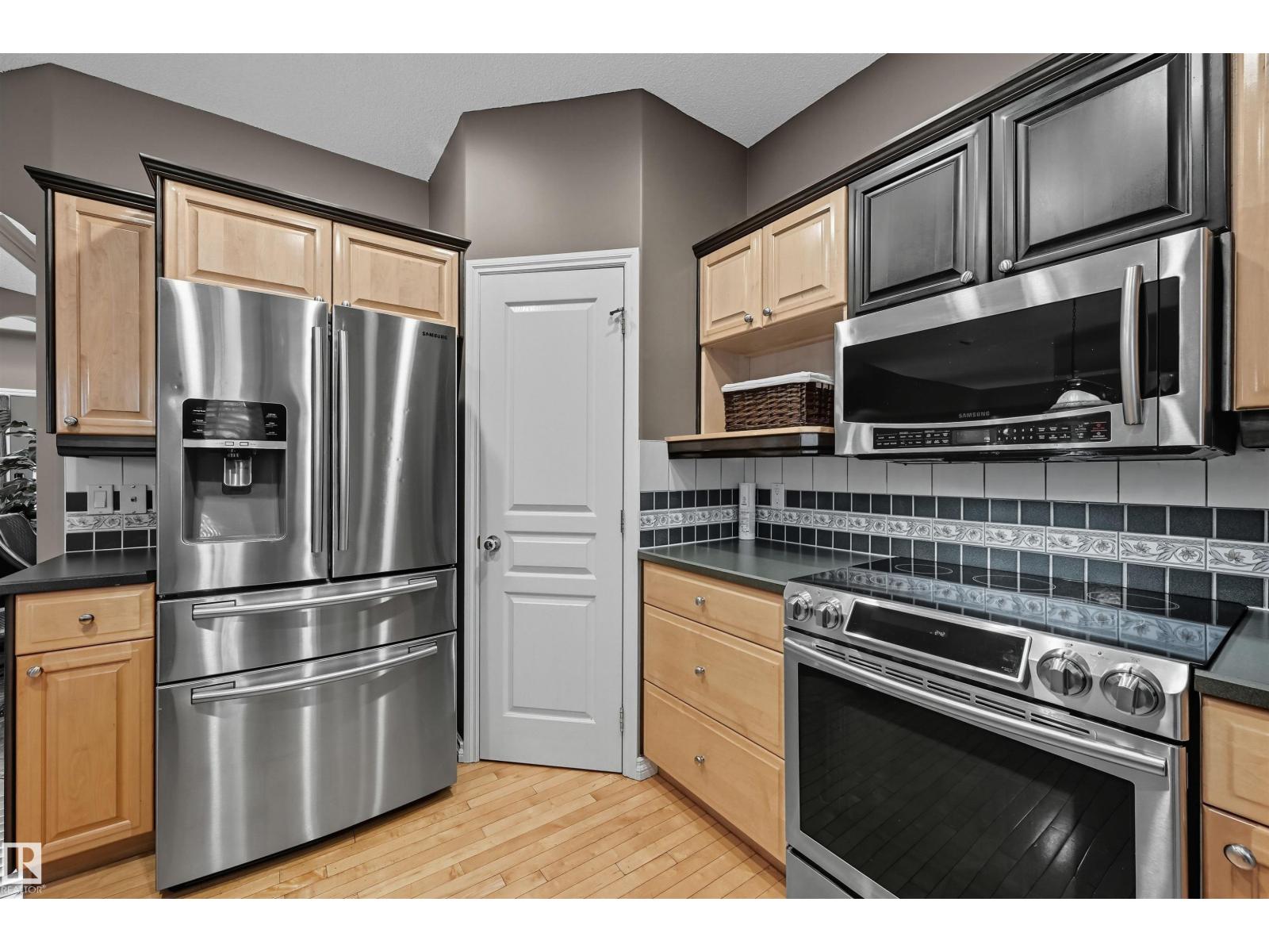 2007 Haddow Dr Nw, Edmonton, Alberta  T6R 2P2 - Photo 15 - E4459475
