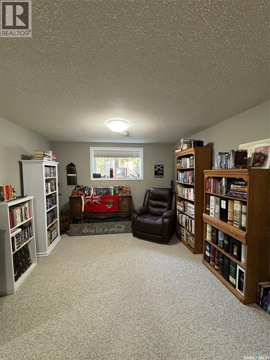 175 Janet Place, Battleford, Saskatchewan  S0M 0E0 - Photo 30 - SK019360
