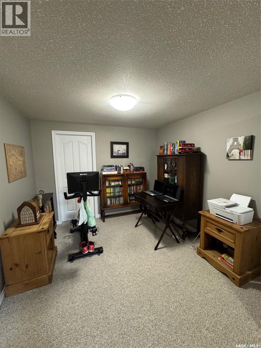 175 Janet Place, Battleford, Saskatchewan  S0M 0E0 - Photo 31 - SK019360