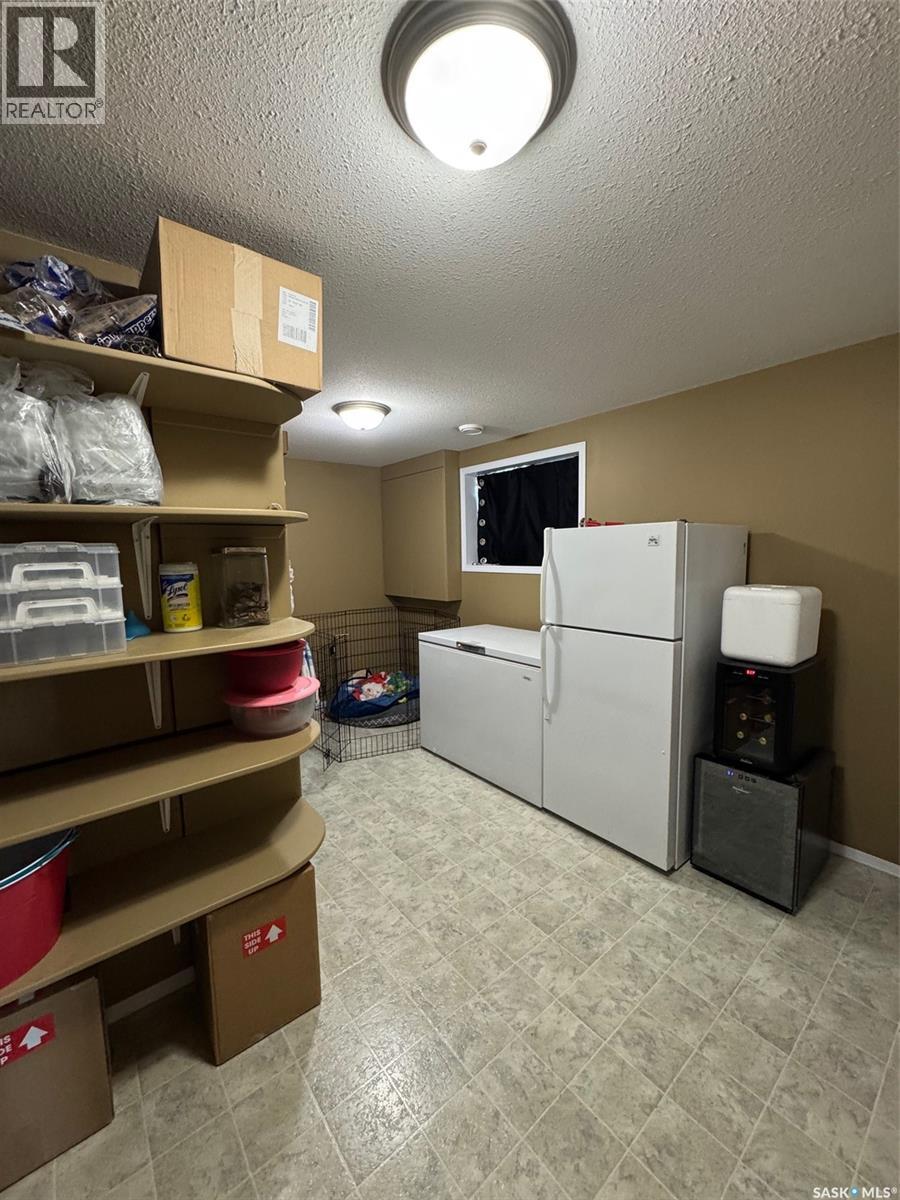 175 Janet Place, Battleford, Saskatchewan  S0M 0E0 - Photo 32 - SK019360