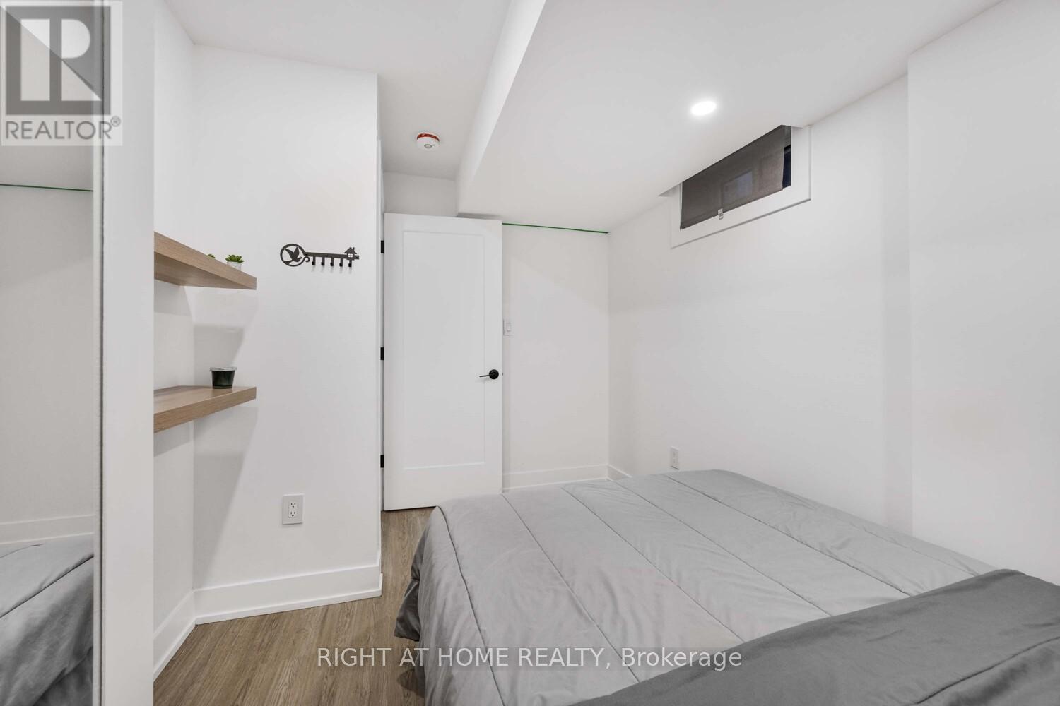 324 Lee Avenue, Toronto, Ontario  M4E 2P8 - Photo 41 - E12408303