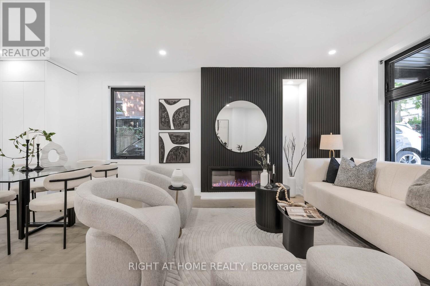 324 Lee Avenue, Toronto, Ontario  M4E 2P8 - Photo 6 - E12408303