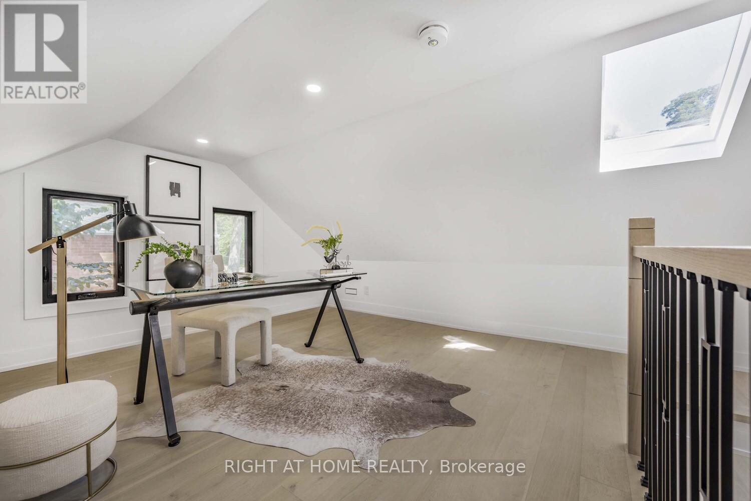 324 Lee Avenue, Toronto, Ontario  M4E 2P8 - Photo 34 - E12408303
