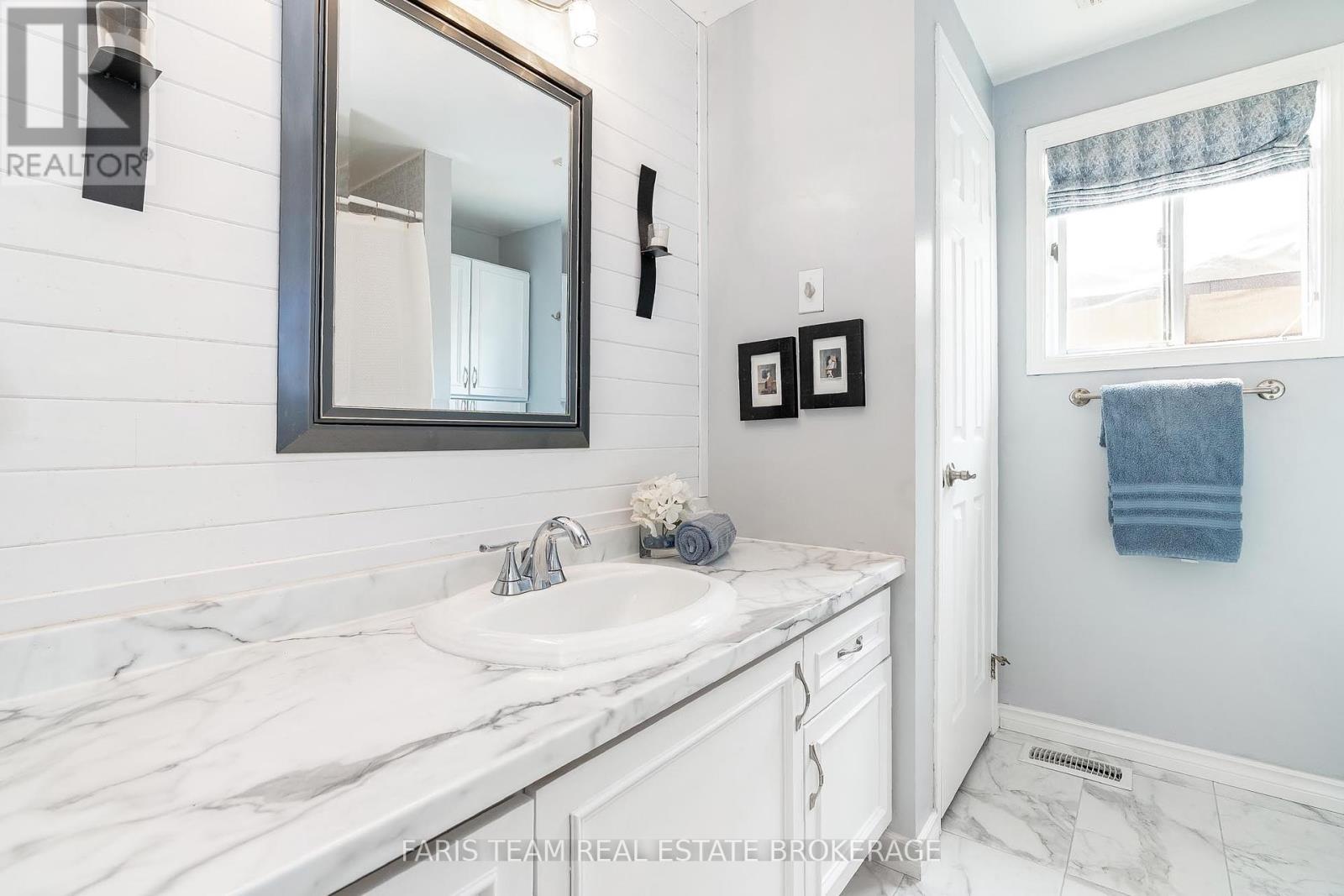 81 Corner Brook Trail, Innisfil, Ontario  L9S 1S1 - Photo 22 - N12344975
