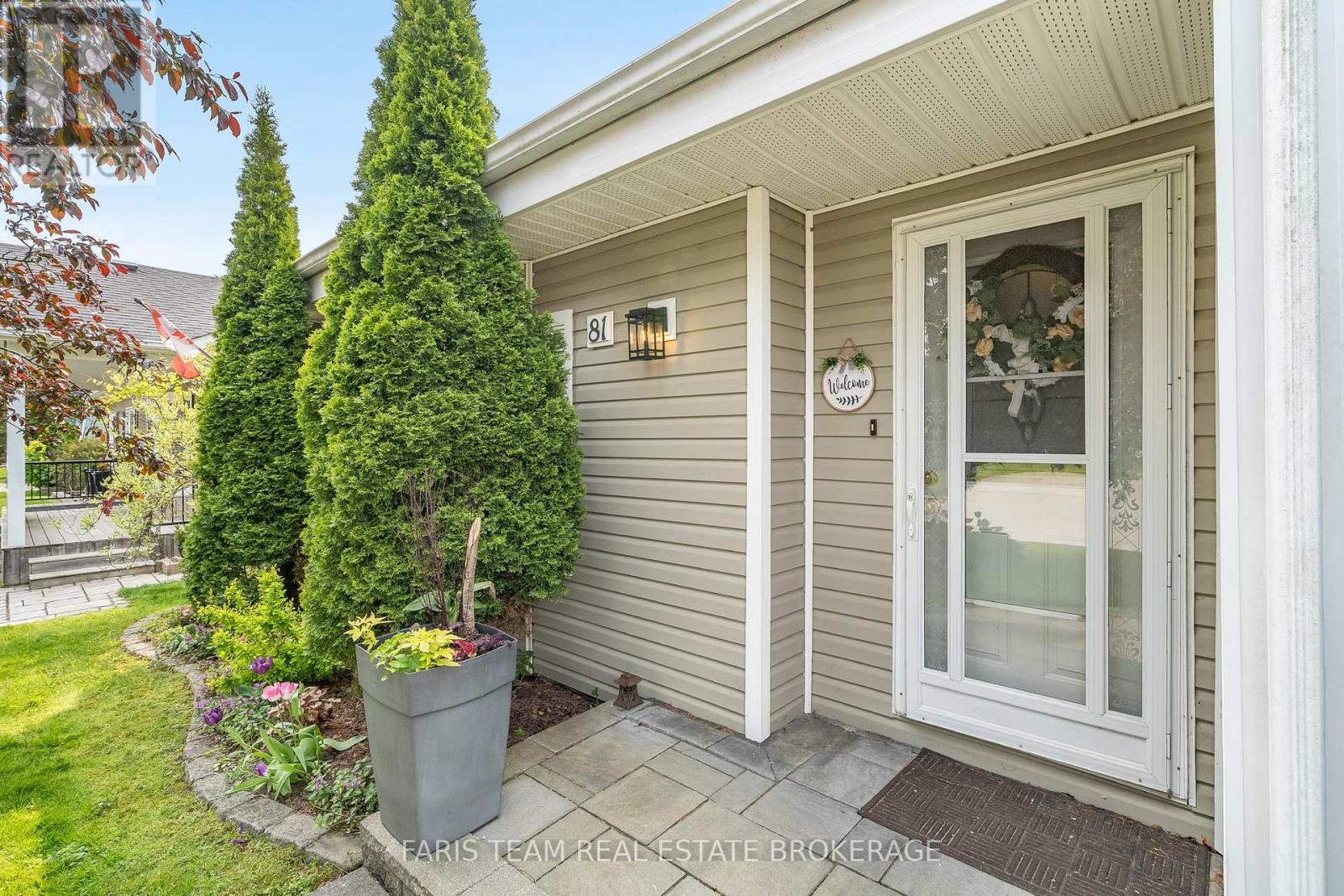 81 Corner Brook Trail, Innisfil, Ontario  L9S 1S1 - Photo 4 - N12344975