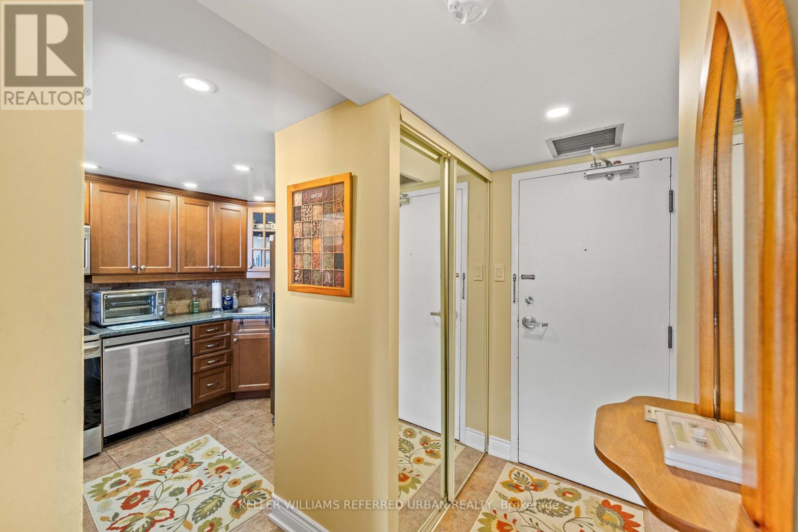 413 - 705 King Street W, Toronto, Ontario  M5V 2W8 - Photo 3 - C12426859