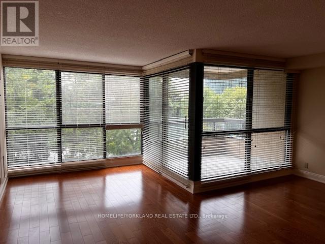 405 - 1 Concorde Place, Toronto, Ontario  M3C 3K6 - Photo 10 - C12426867