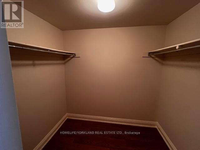 405 - 1 Concorde Place, Toronto, Ontario  M3C 3K6 - Photo 15 - C12426867