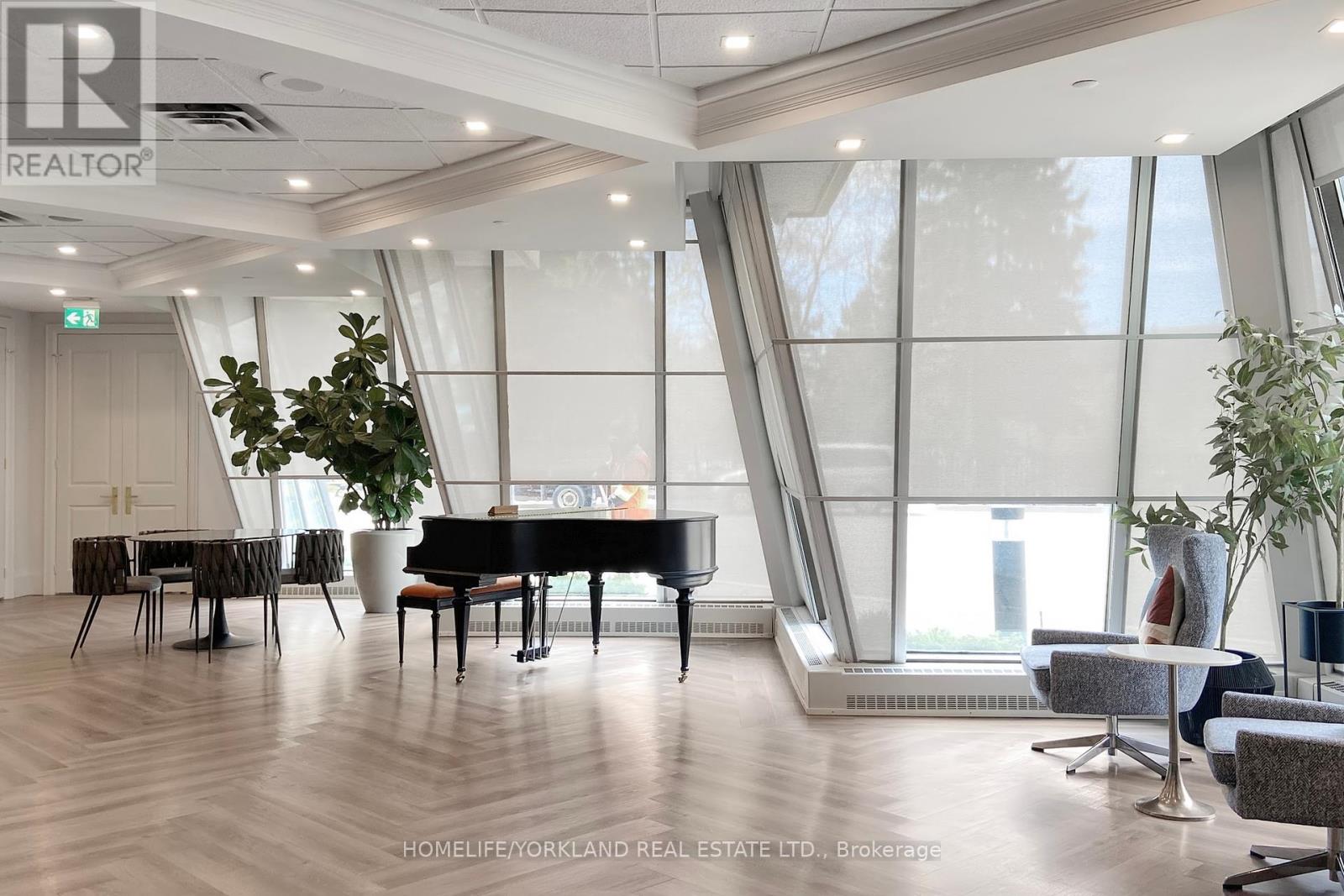 405 - 1 Concorde Place, Toronto, Ontario  M3C 3K6 - Photo 25 - C12426867