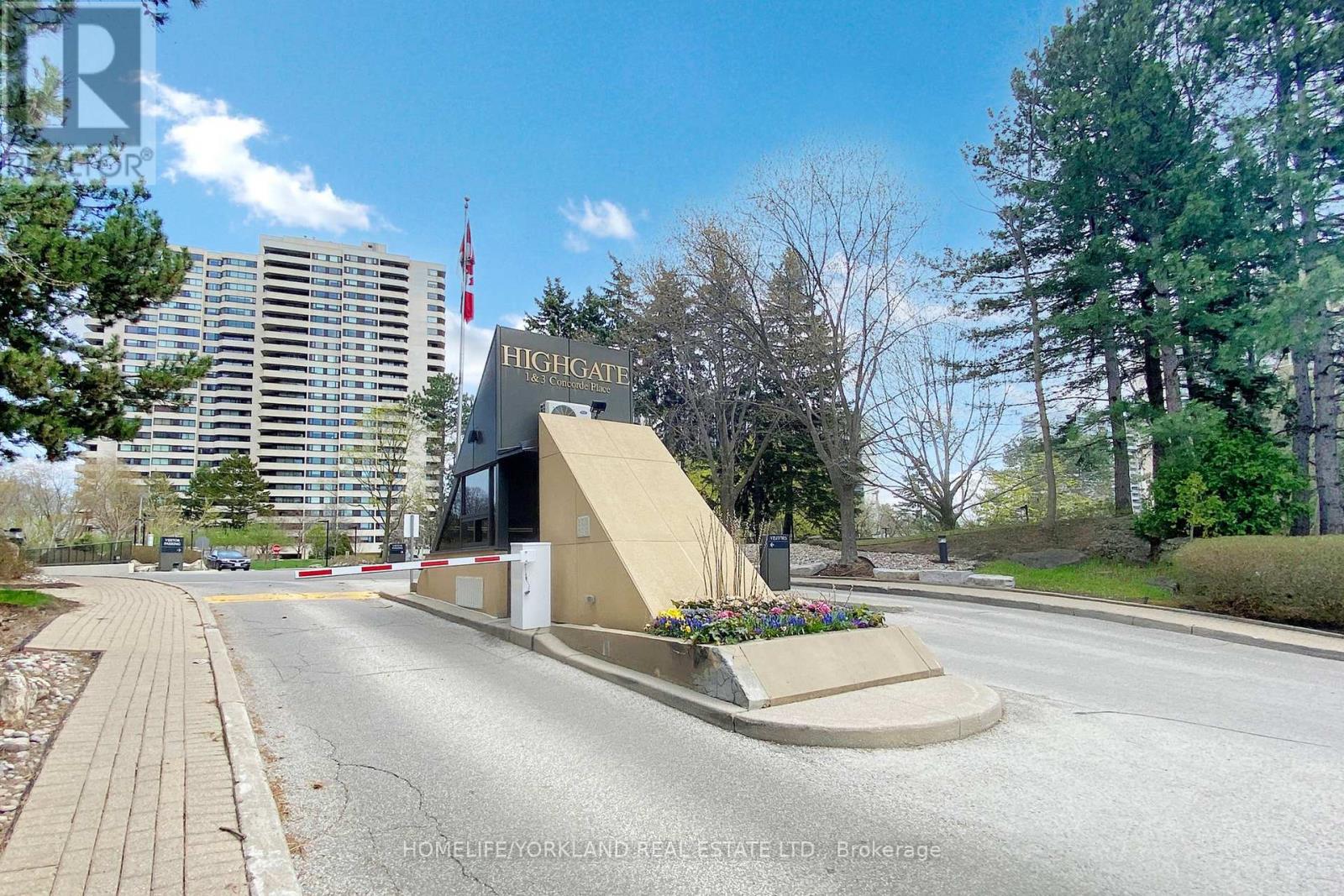 405 - 1 Concorde Place, Toronto, Ontario  M3C 3K6 - Photo 3 - C12426867