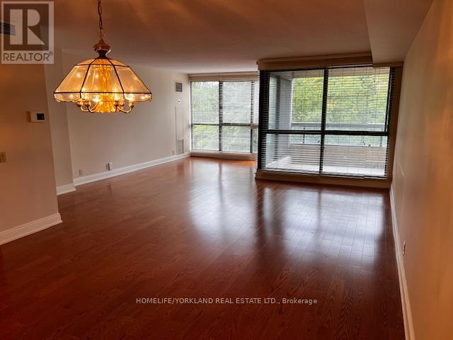 405 - 1 Concorde Place, Toronto, Ontario  M3C 3K6 - Photo 5 - C12426867